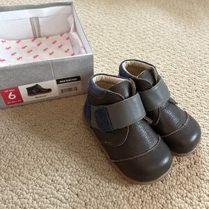 See Kai Run, toddler shoes, size 6, EU size 22, new, Velcro leather boots